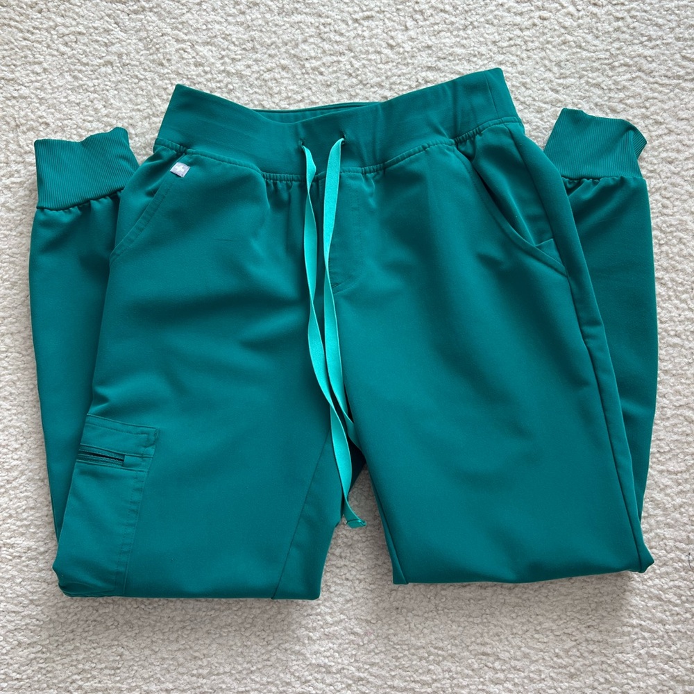 Figs Hunter Green Zamora Scrub Joggers